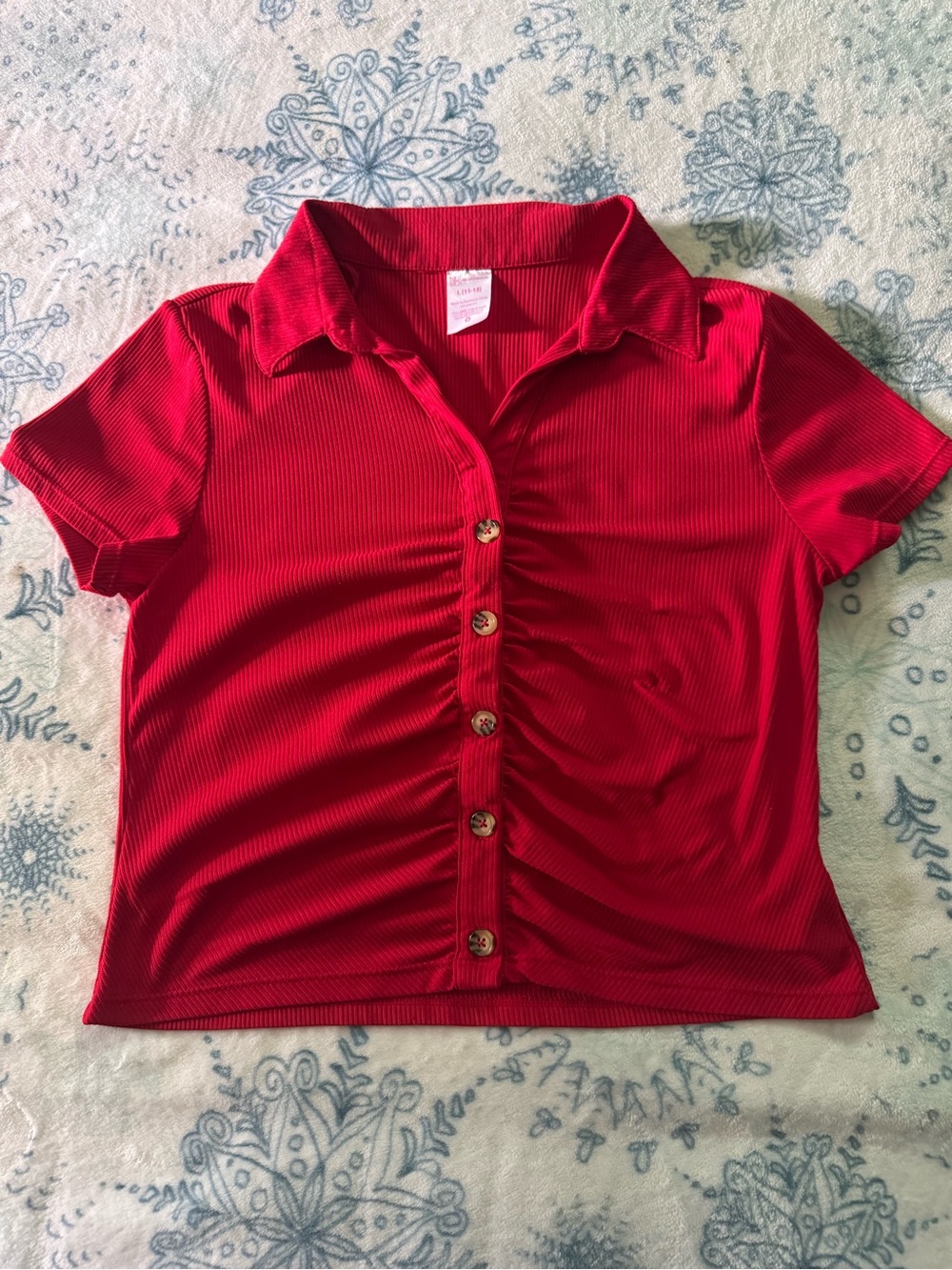 No Boundaries Red Short-Sleeve Ruched Button-Front Shirt Sz L